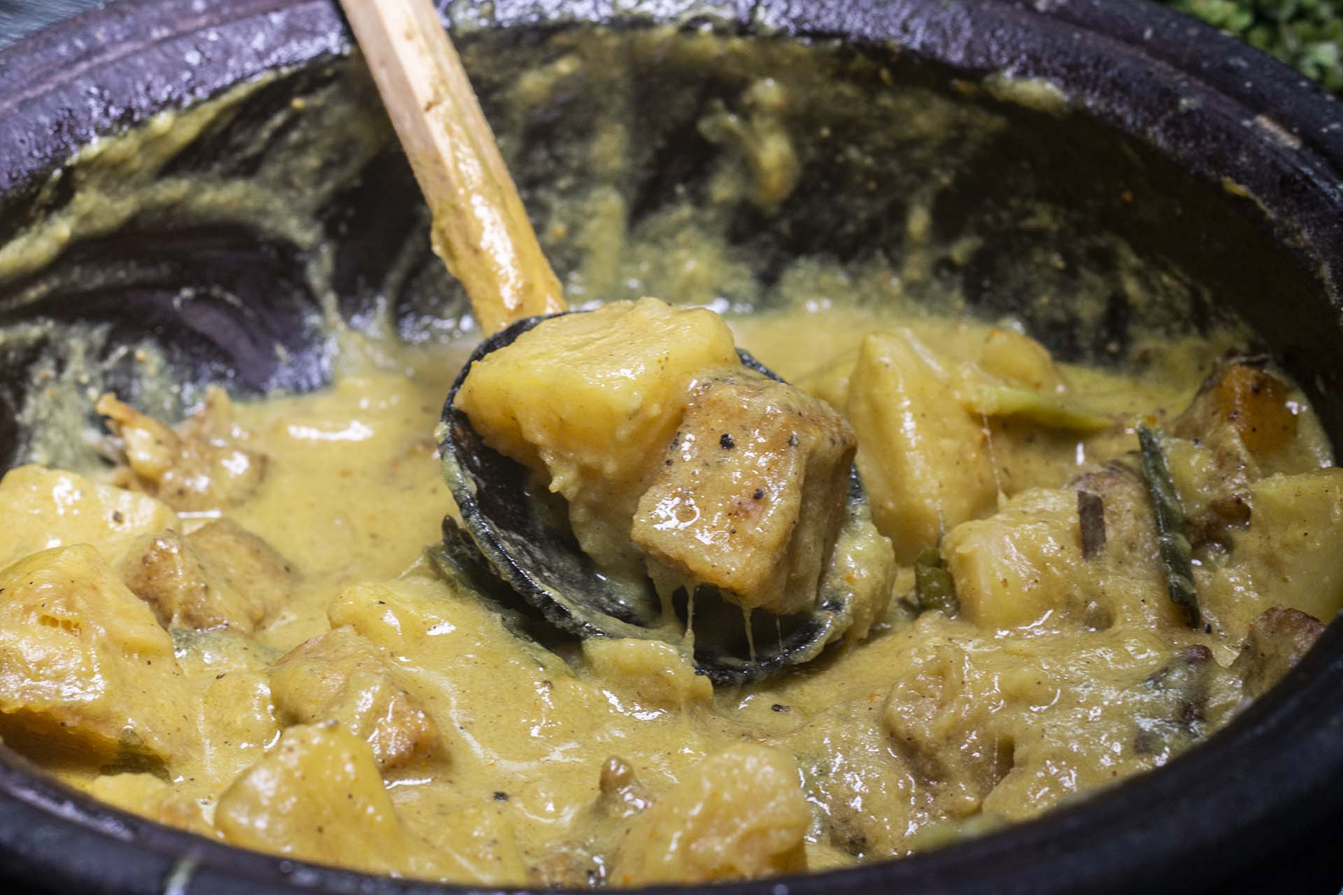 Breadfruit curry with fish