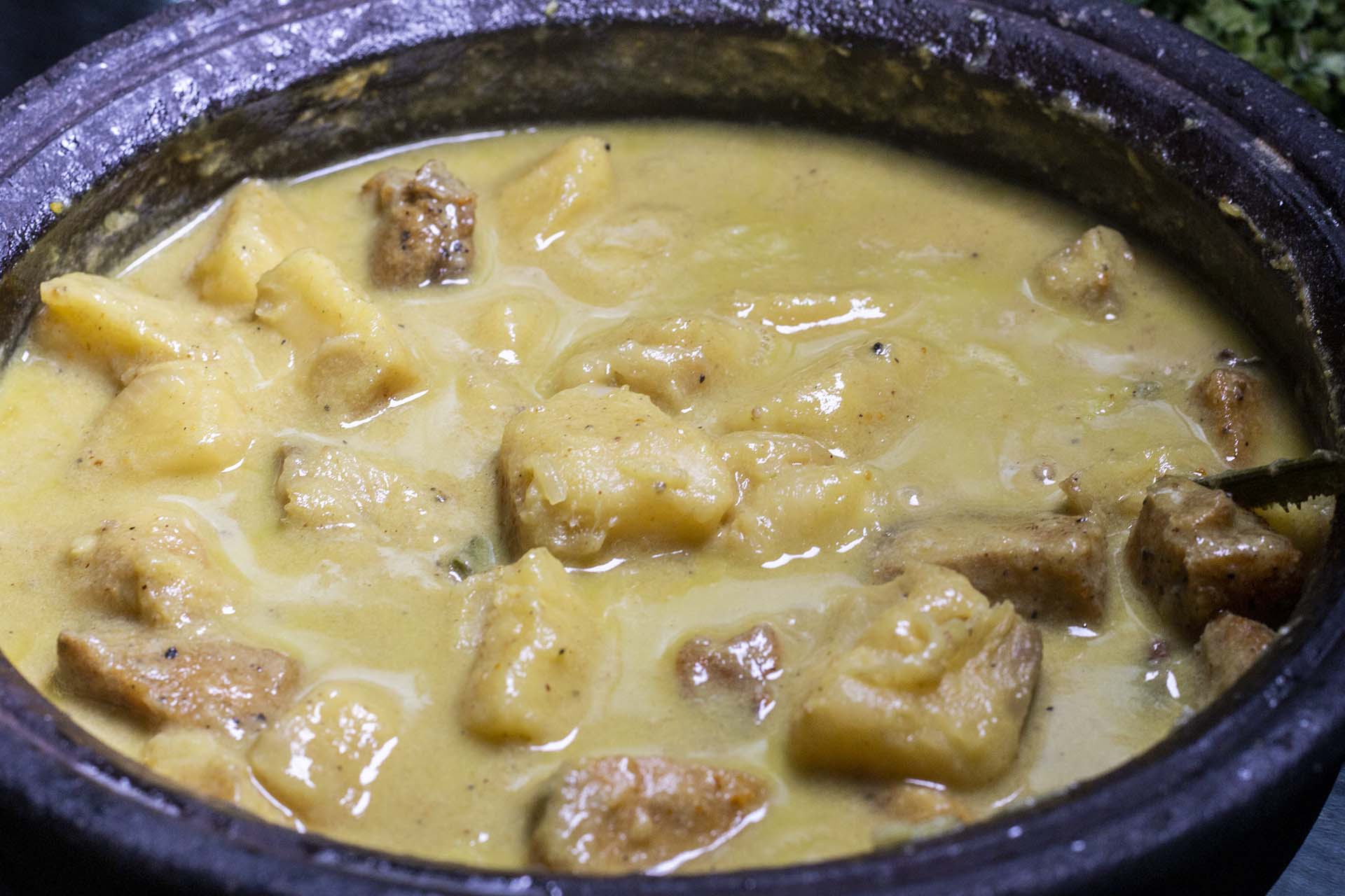 Breadfruit curry with fish