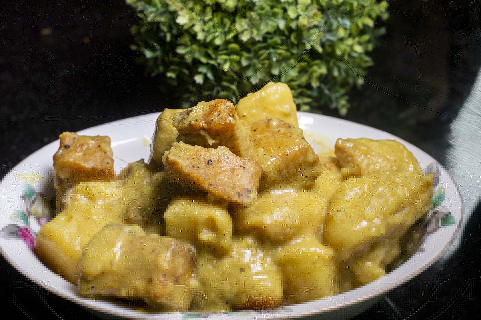 Breadfruit curry with fish