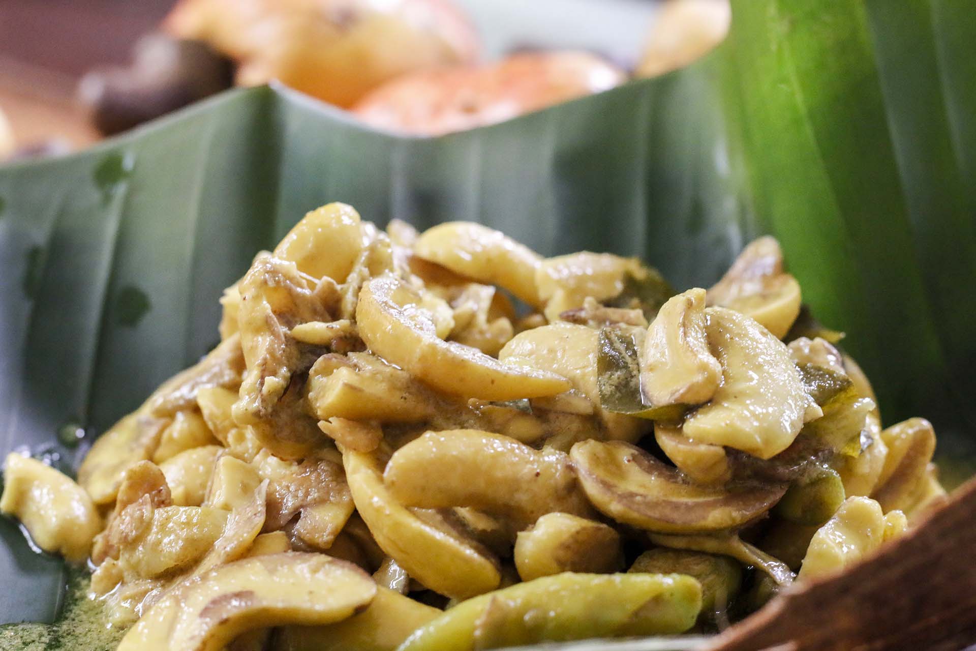 Sri Lankan Cashew Curry width=