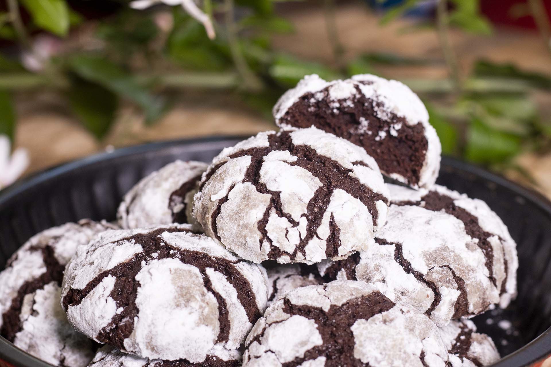 Chocolate Crinkle Cookies