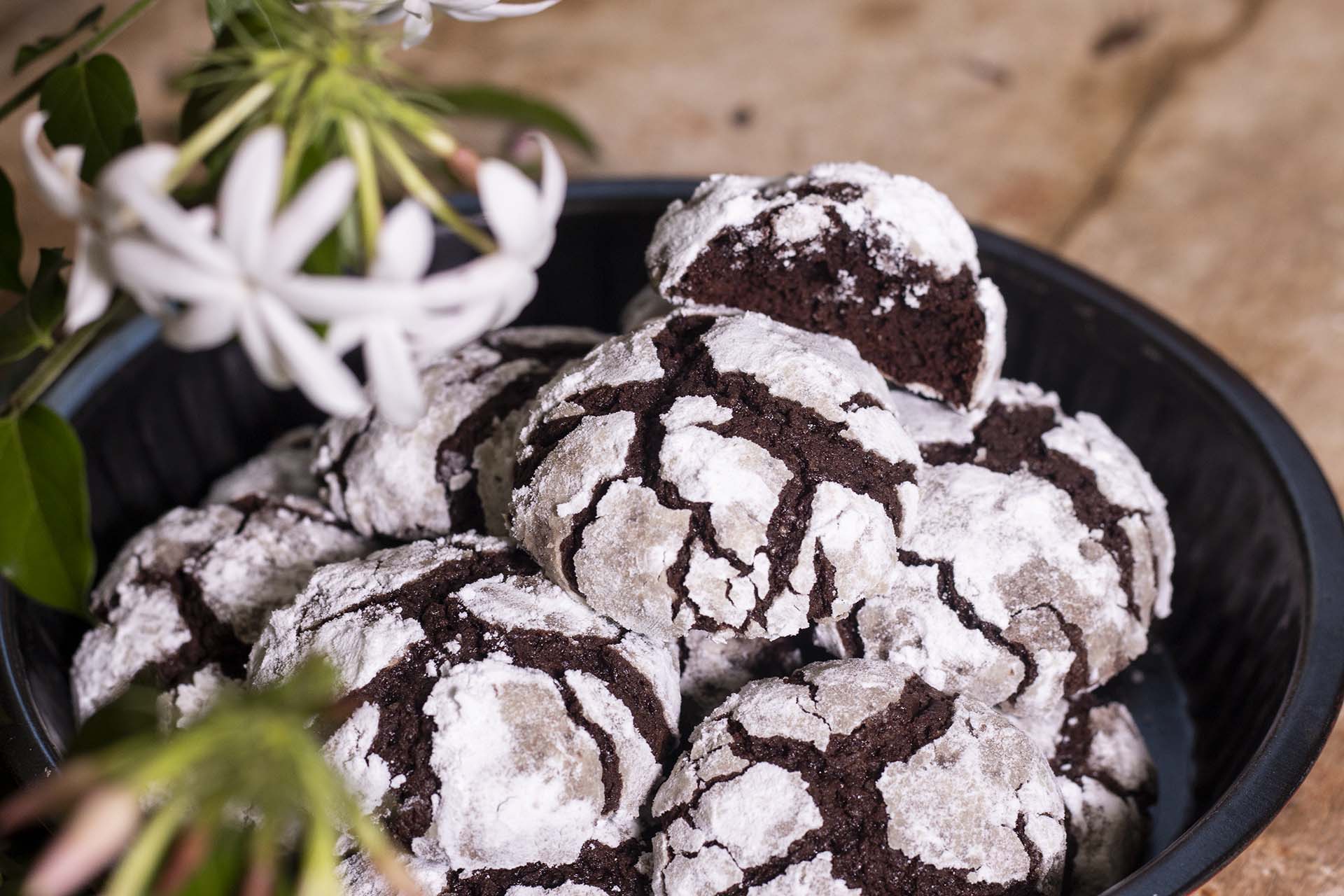 Chocolate Crinkle Cookies