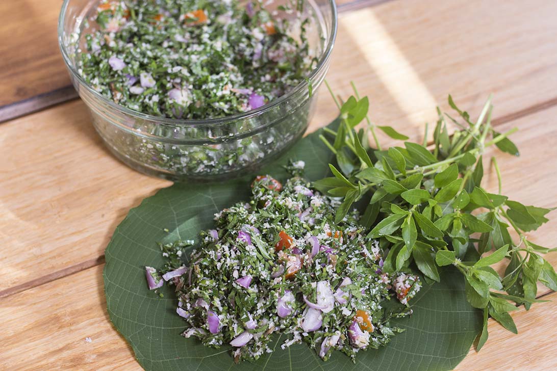 Fresh Mukunuwenna Salad