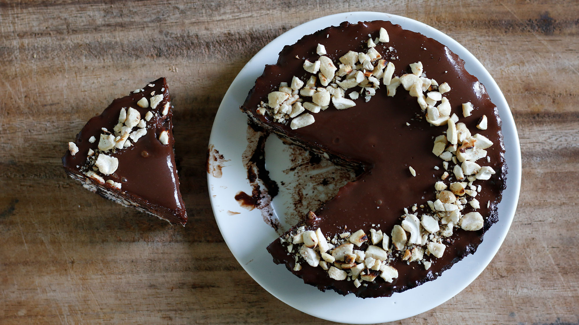 No Bake Chocolate Biscuit Cake