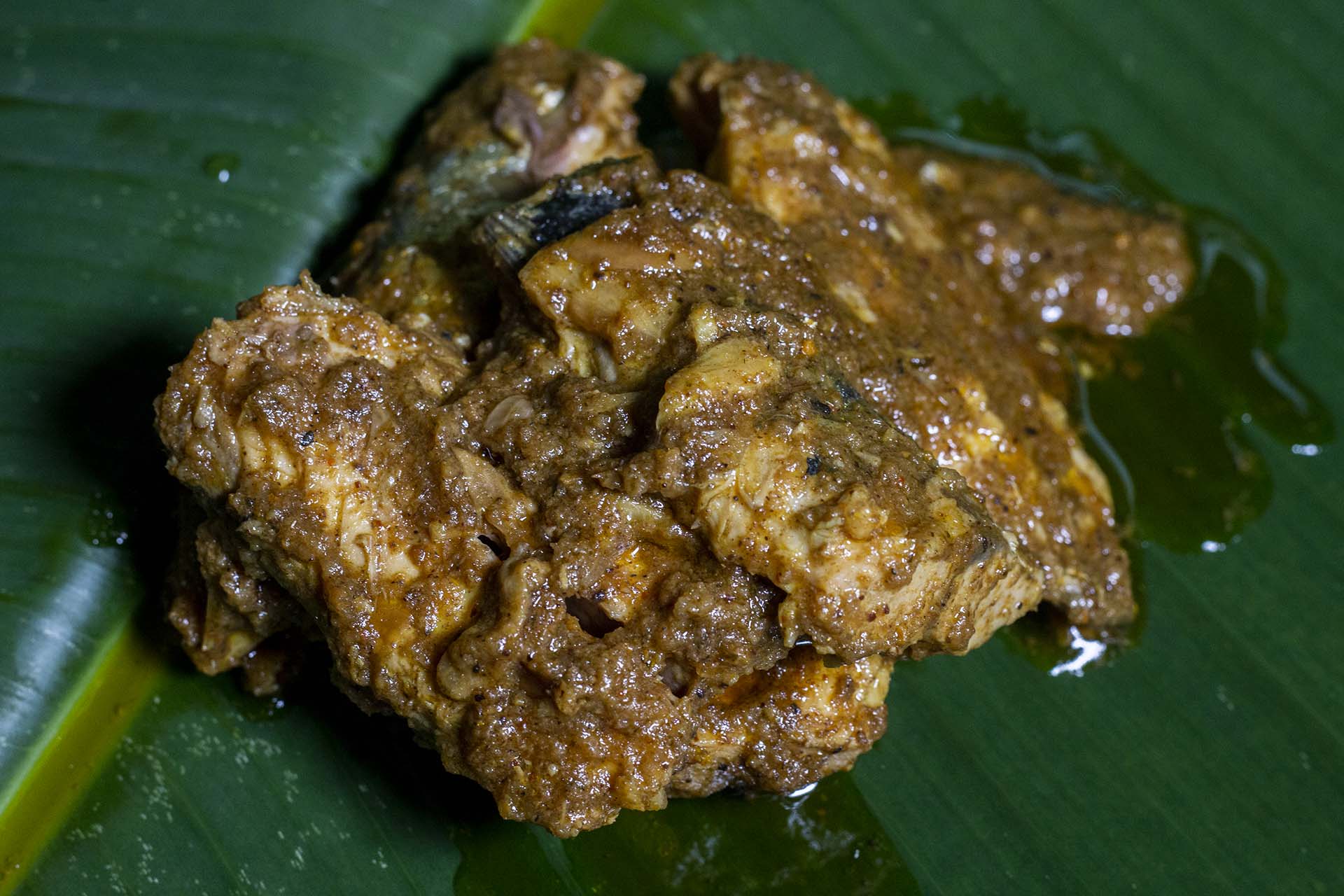 Salmon Kalu Pol Curry