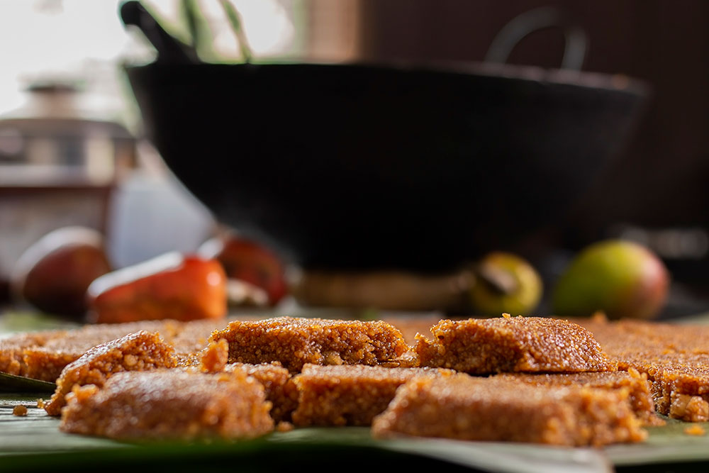 Wali Thalapa/Sau Dodol kept on a banana leaf after cutting into pieces