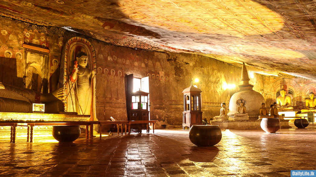 Rock paintings & Buddha Statues at Dambulla
